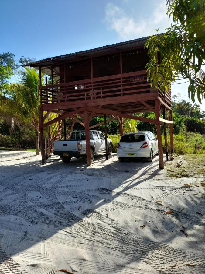 Bed and Breakfast Reset Zanderij Exterior foto